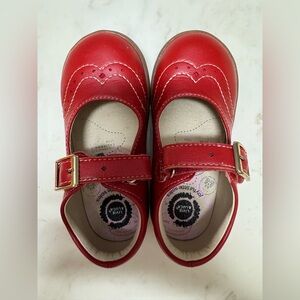 Livie and Luca size 9 red Libra
Good condition